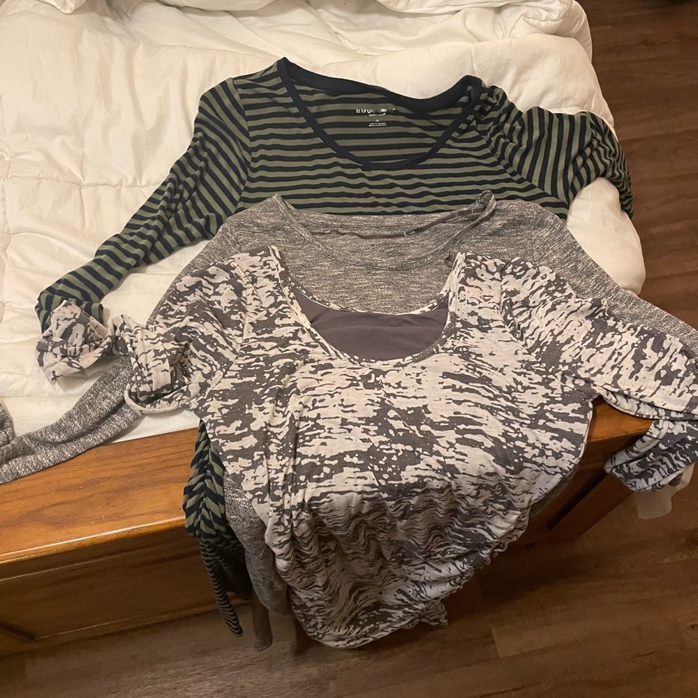 Set of 3 maternity dresses. Long sleeve size M/L